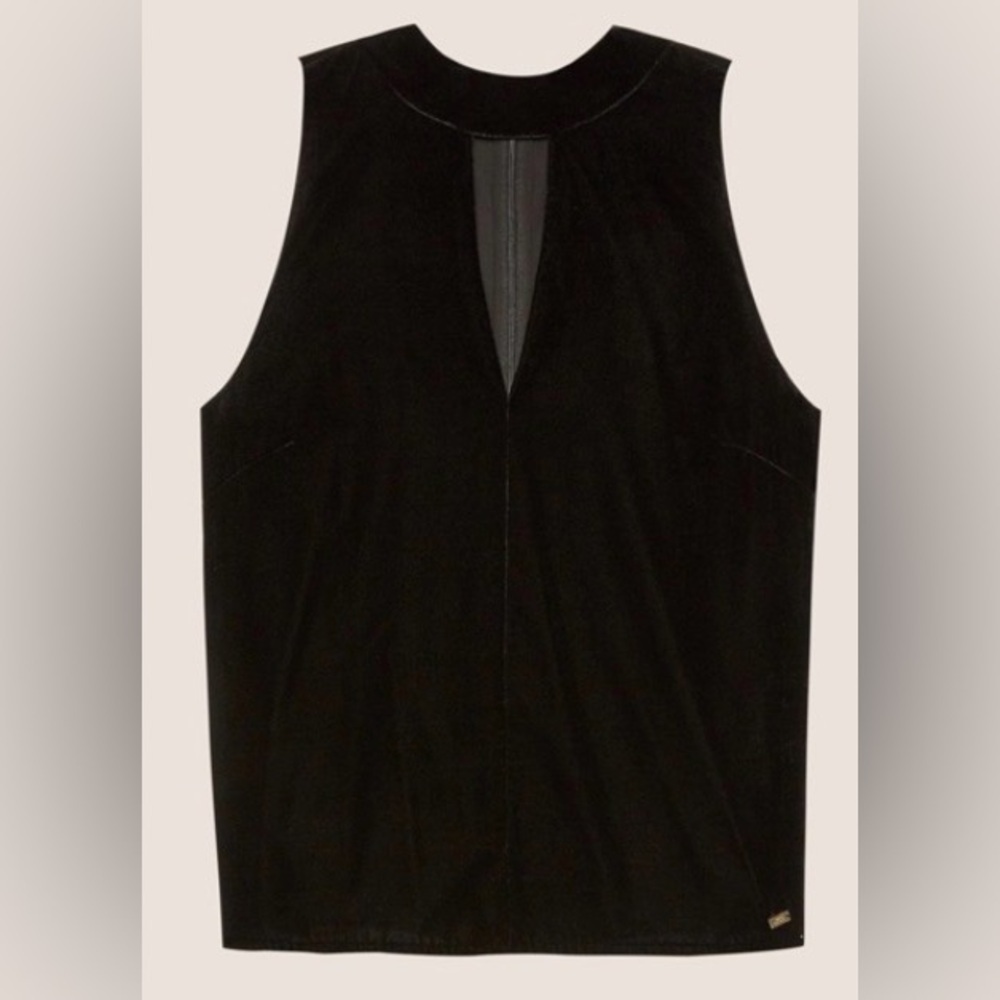 ARMANI EXCHANGE KEYHOLE VELVET TOP, ZIP UP BACK. A/X HARDWARE. XL